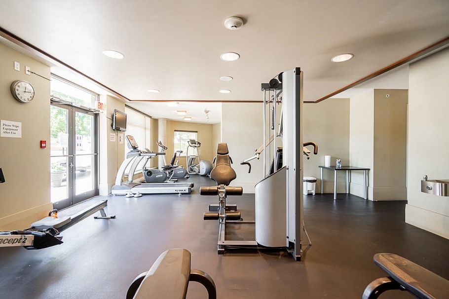 PH3 683 W Victoria Park North Vancouver, BC - 34