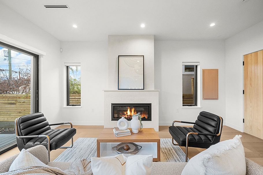 2 2247 Parker Street Vancouver, BC - 4