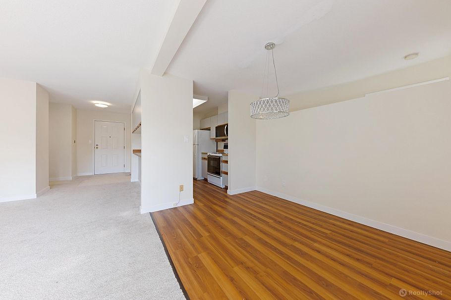 301 3421 Curle Avenue Burnaby, BC - 10