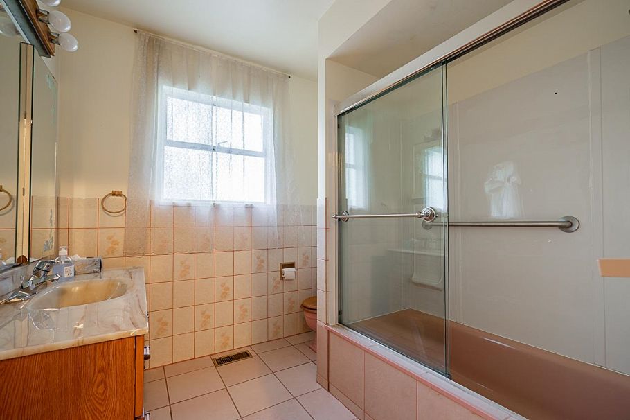 2332 Hoskins Road North Vancouver, BC - 14