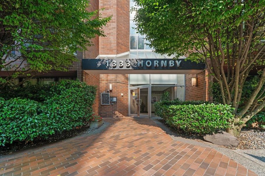 222 1333 Hornby Street Vancouver, BC - 23