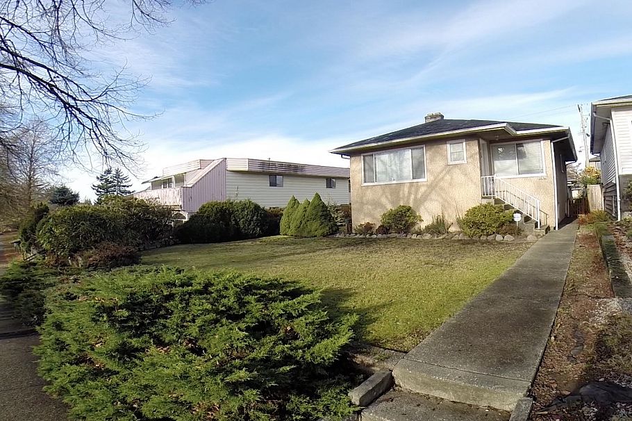 1641 E 37th Avenue Vancouver, BC - 23