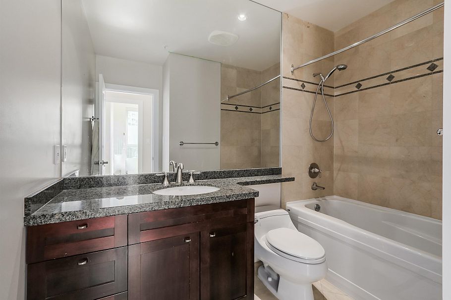 PH2803 1067 Marinaside Crescent Vancouver, BC - 14