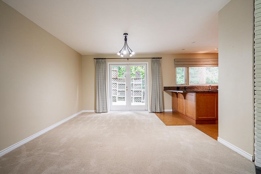 2332 Hoskins Road North Vancouver, BC - 23