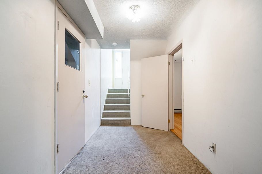 2332 Hoskins Road North Vancouver, BC - 16