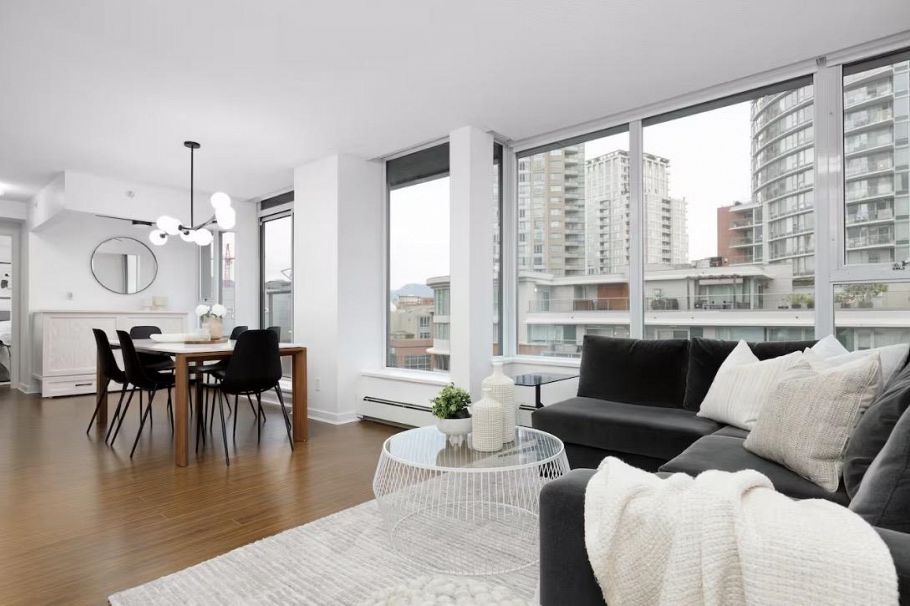 701 633 Abbott Street Vancouver, BC - 3