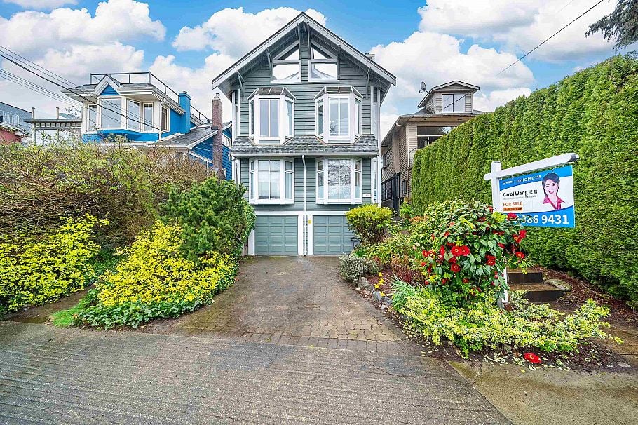 3458 Point Grey Road Vancouver, BC - 1