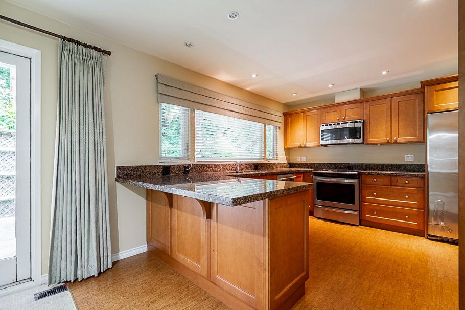 2332 Hoskins Road North Vancouver, BC - 5