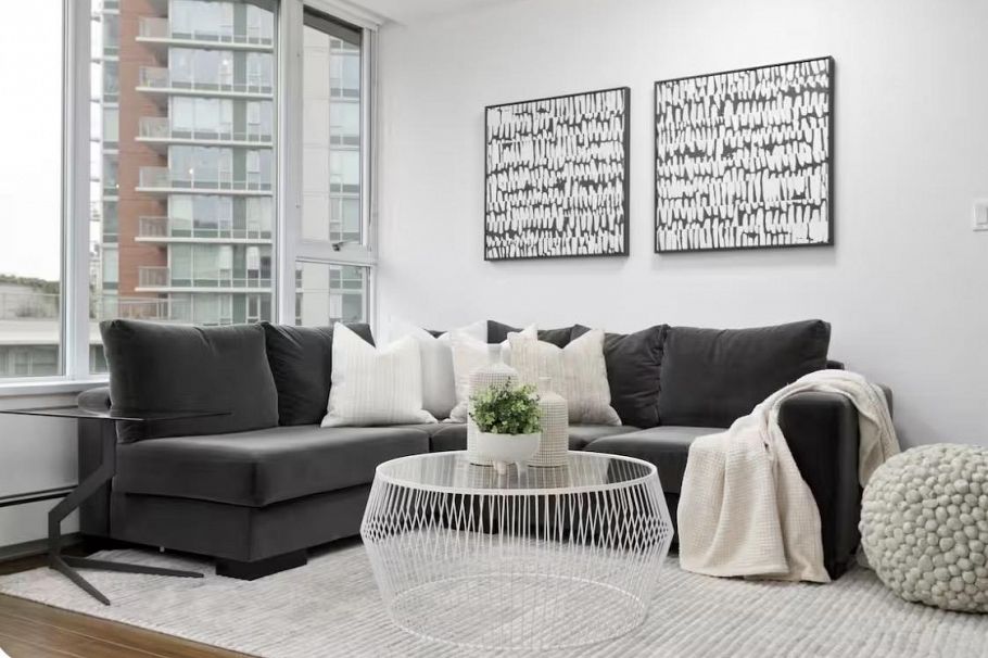 701 633 Abbott Street Vancouver, BC - 2