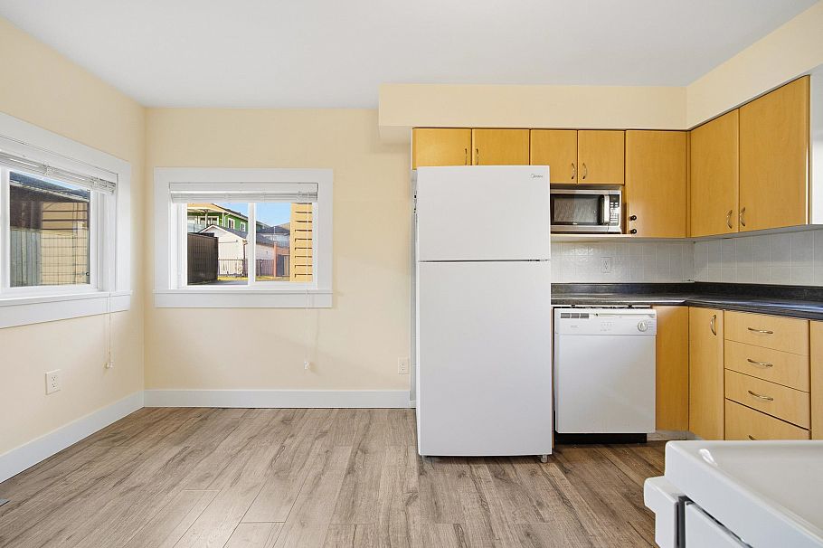 4533 Knight Street Vancouver, BC - 9