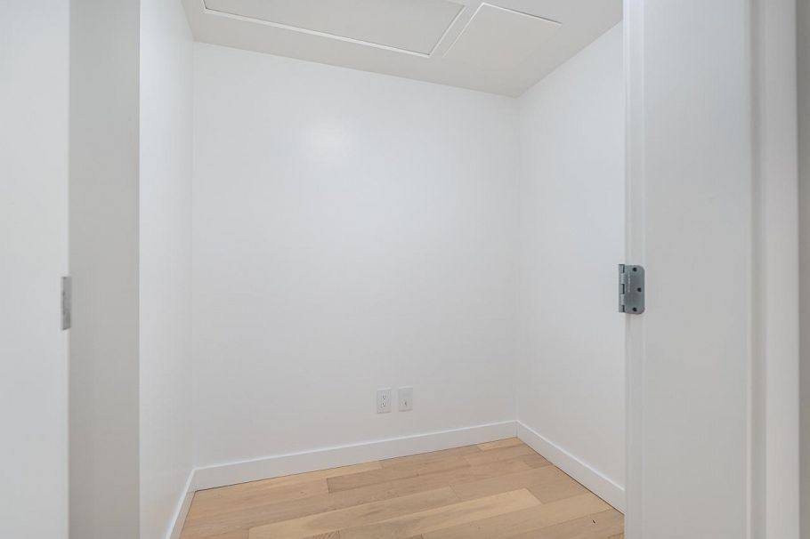 1601 2220 Kingsway Vancouver, BC - 21