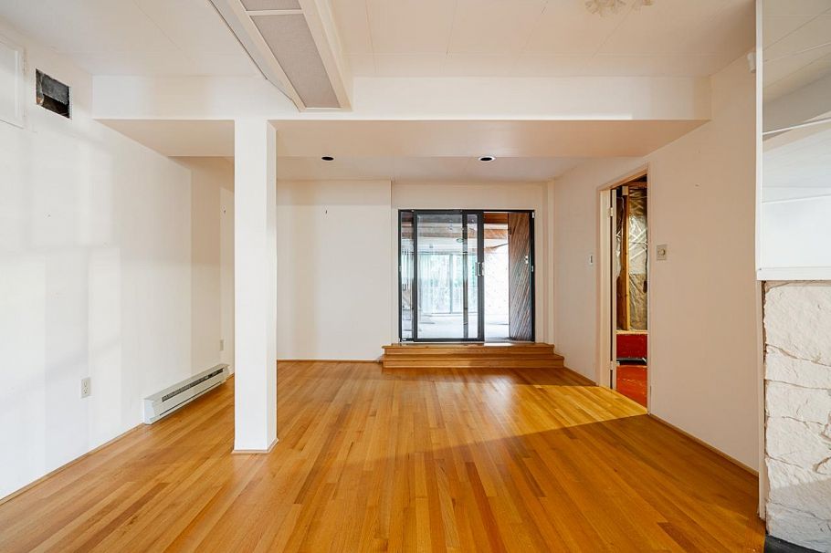 2332 Hoskins Road North Vancouver, BC - 29