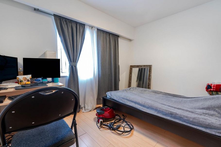 2216 E 41st Avenue Vancouver, BC - 8