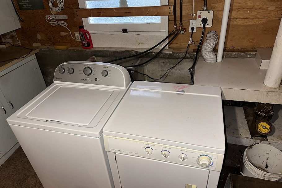 1641 E 37th Avenue Vancouver, BC - 18