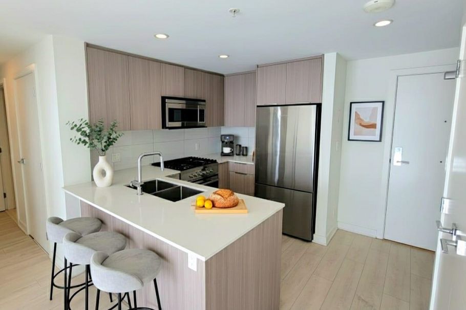 1304 1471 Hunter Street North Vancouver, BC - 14