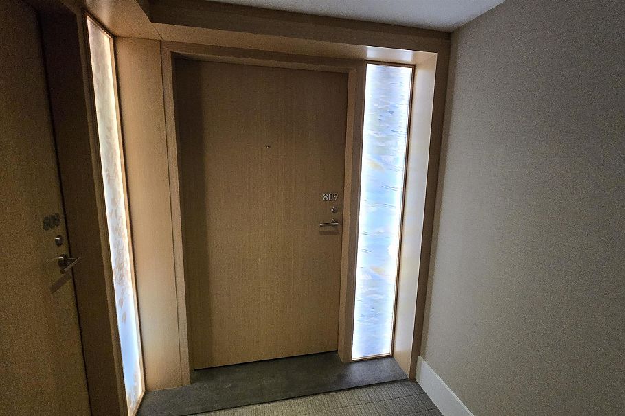 809 777 Richards Street Vancouver, BC - 2