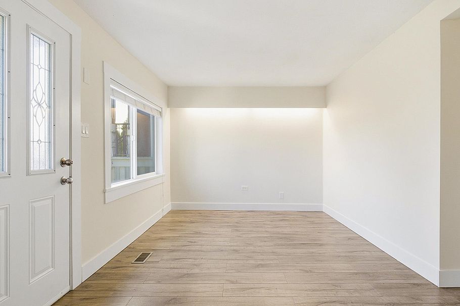 4533 Knight Street Vancouver, BC - 4