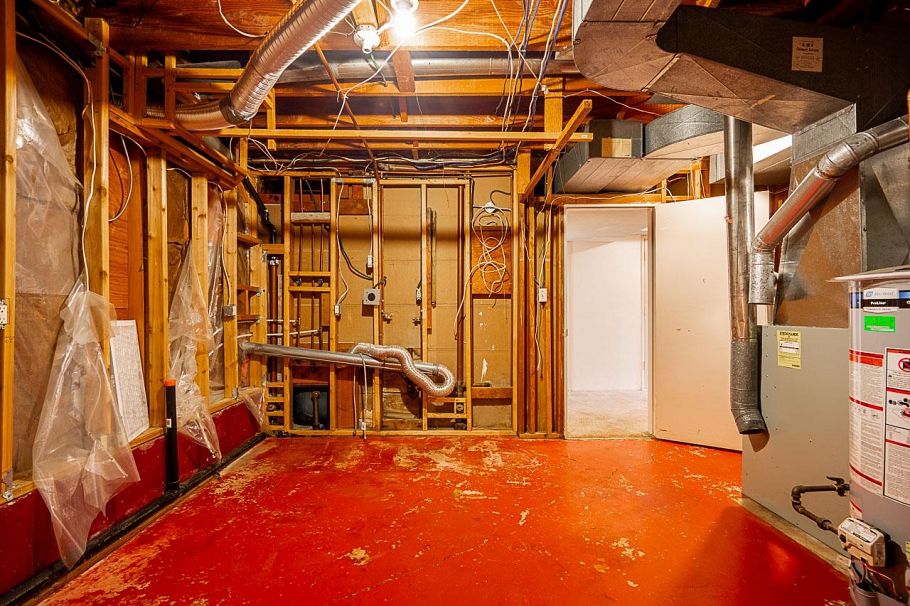 2332 Hoskins Road North Vancouver, BC - 30