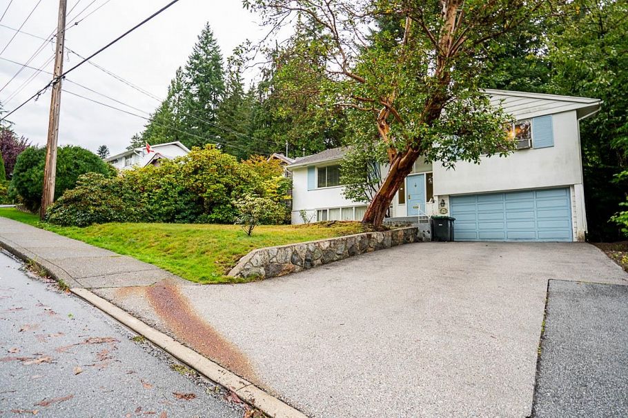 2332 Hoskins Road North Vancouver, BC - 2