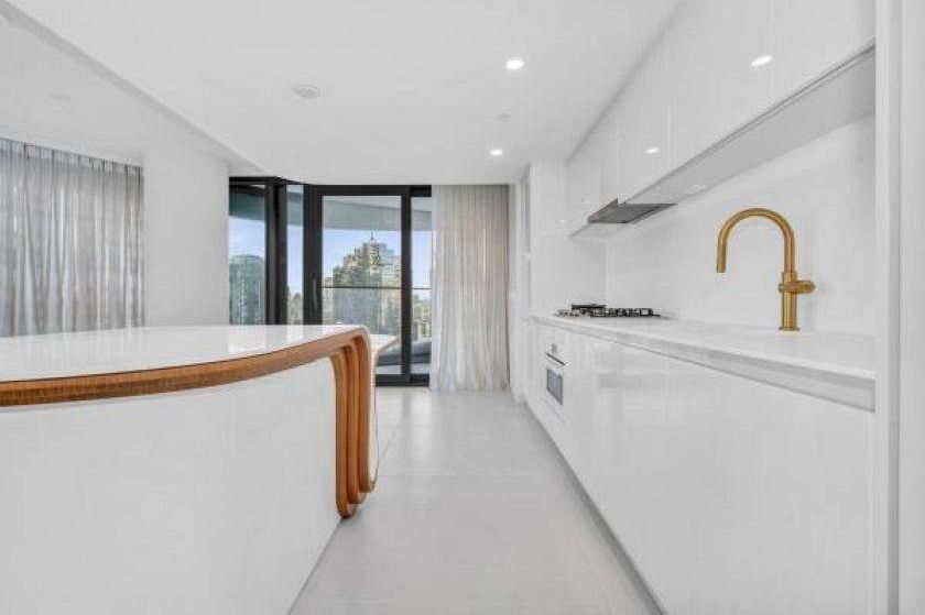 2002 1033 NELSON AVENUE, Vancouver BC V6E 0E5 Vancouver, BC - 8