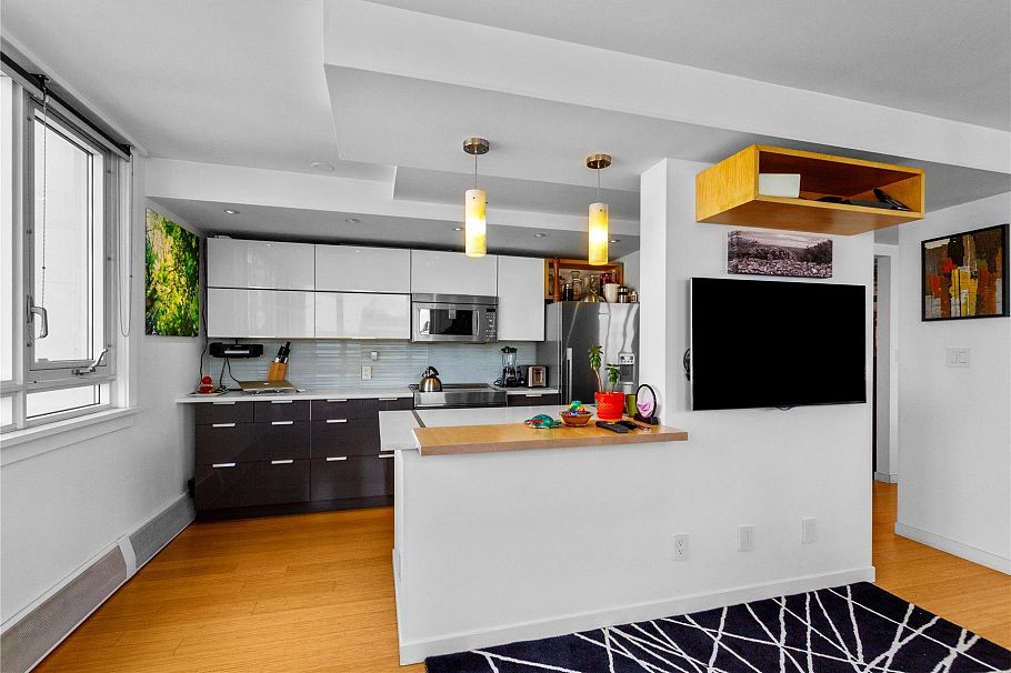 1850 Comox Street Vancouver, BC - 8