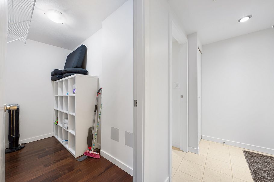 307 928 Beatty Street Vancouver, BC - 7