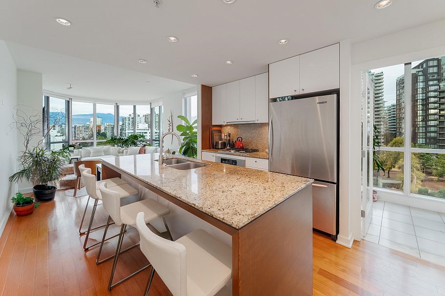 1506 1005 Beach Avenue Vancouver, BC - 5