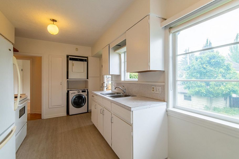 2960 W 41st Avenue Vancouver, BC - 7