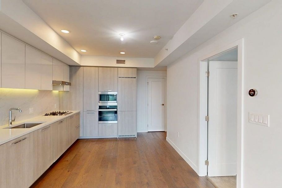 8xx 3200 CORVETTE WAY, Richmond BC V6X 0T8 Richmond, BC - 1