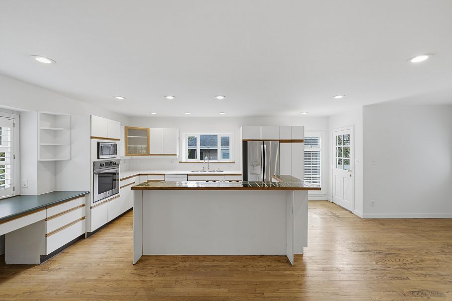 5761 Holland Street Vancouver, BC - 16