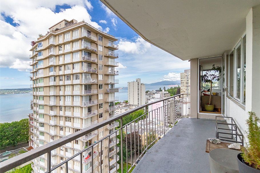 1850 Comox Street Vancouver, BC - 2