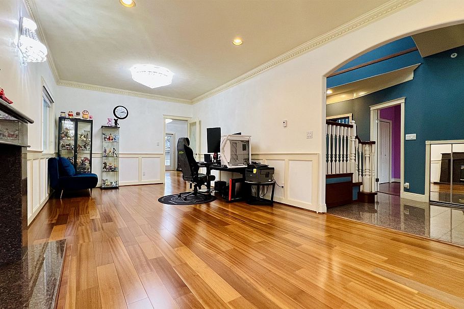 2813 W 21st Avenue Vancouver, BC - 3