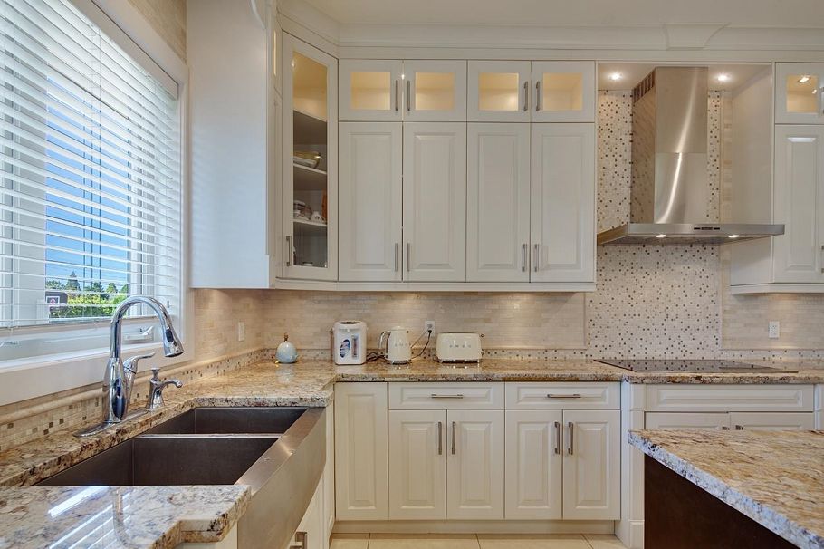 2168 W 16th Avenue Vancouver, BC - 21