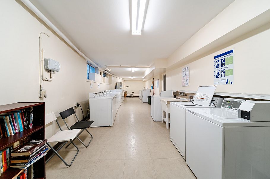 402 1251 Cardero Street Vancouver, BC - 18