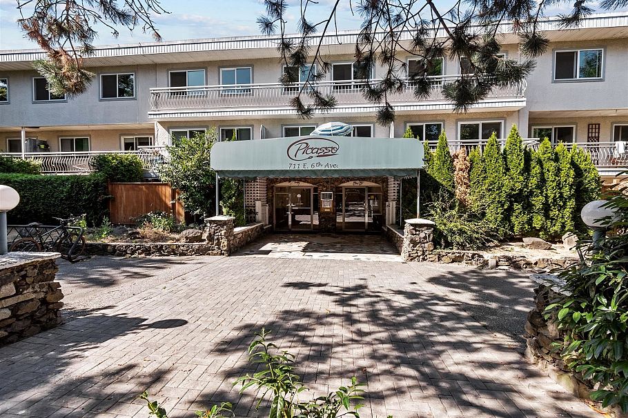 213 711 E 6th Avenue Vancouver, BC - 1