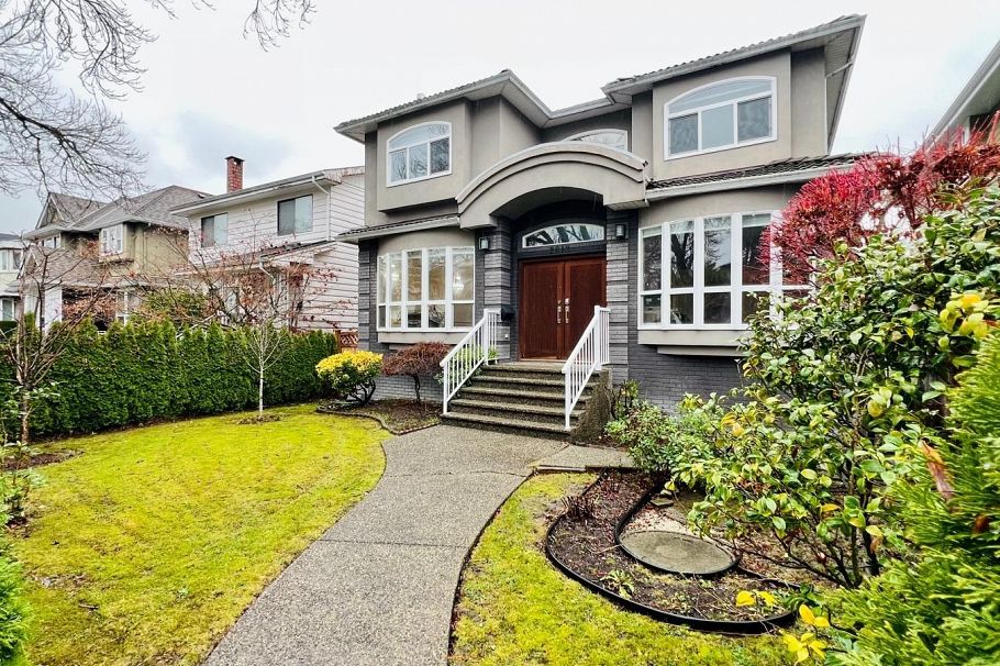 2813 W 21st Avenue Vancouver, BC - 1
