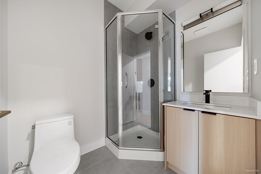 971 Adderley Street North Vancouver, BC - 33