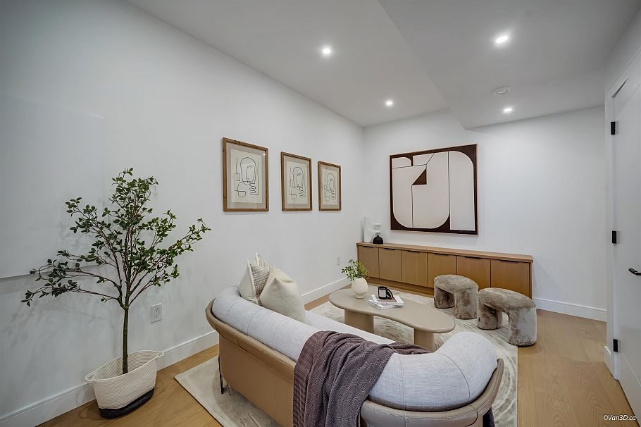 973 Adderley Street North Vancouver, BC - 35