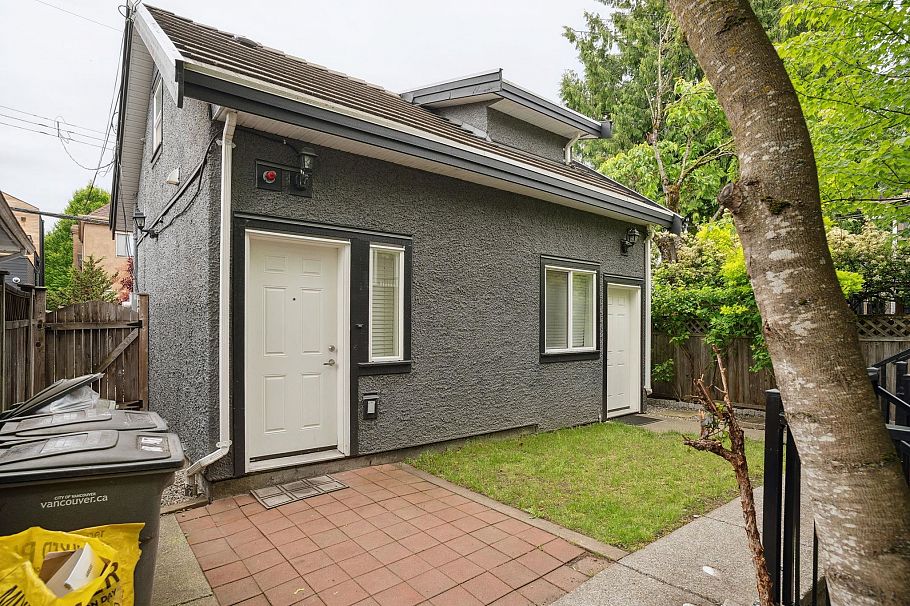5187 Sherbrooke Street Vancouver, BC - 30