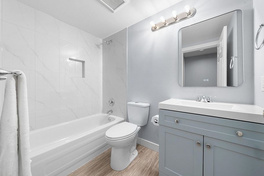 2733 Tempe Glen Drive North Vancouver, BC - 36