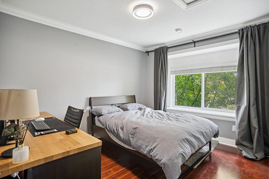 5187 Sherbrooke Street Vancouver, BC - 16