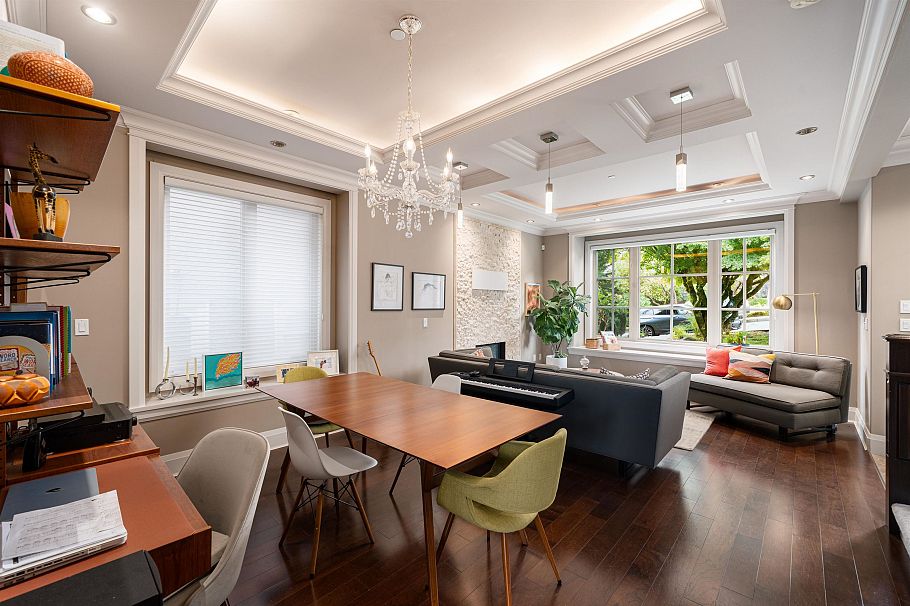 3511 W 15th Avenue Vancouver, BC - 9