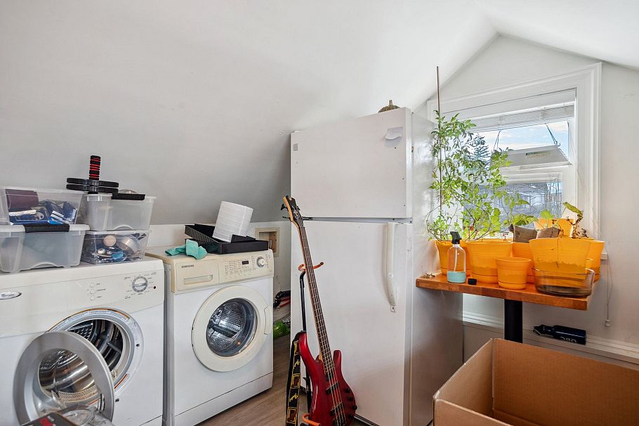 5187 Sherbrooke Street Vancouver, BC - 26