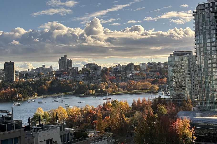 1204 1323 Homer Street Vancouver, BC - 1