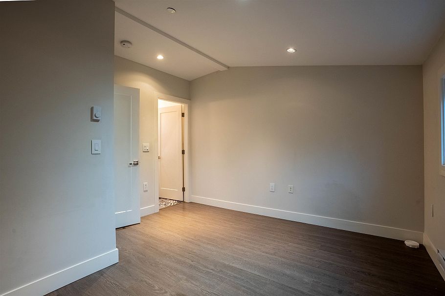 1895 W 60th Avenue West Vancouver, BC - 23