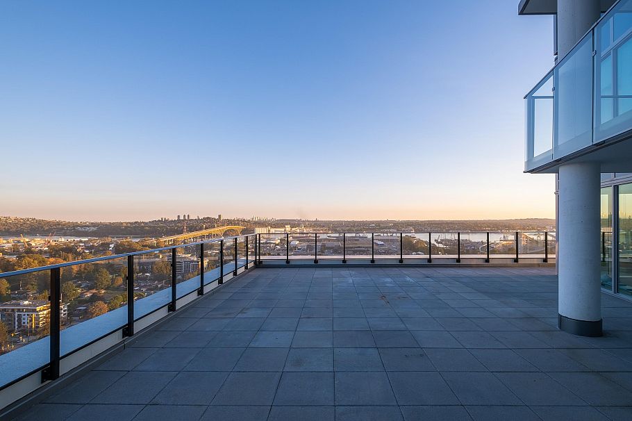 2602 1401 Hunter Street North Vancouver, BC - 26