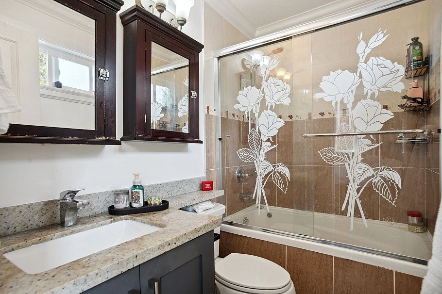 5187 Sherbrooke Street Vancouver, BC - 15