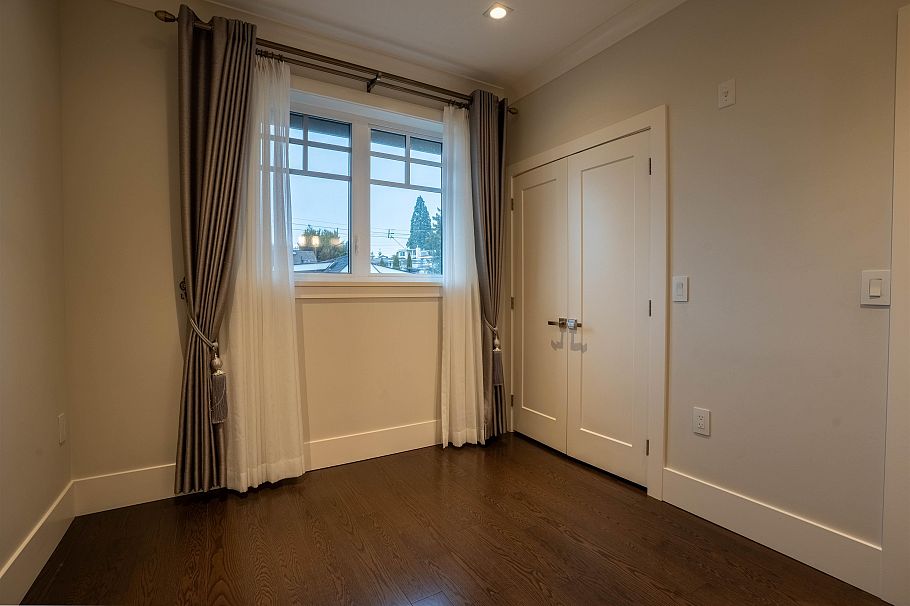 1895 W 60th Avenue West Vancouver, BC - 15