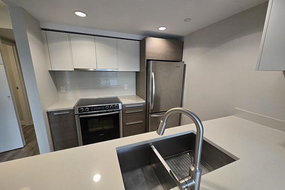 1204 1323 Homer Street Vancouver, BC - 4