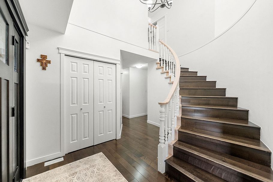 2733 Tempe Glen Drive North Vancouver, BC - 18